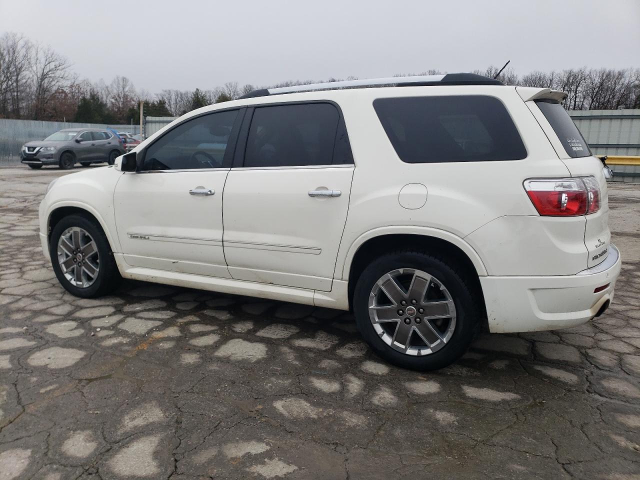 2012 GMC Acadia - Image 2