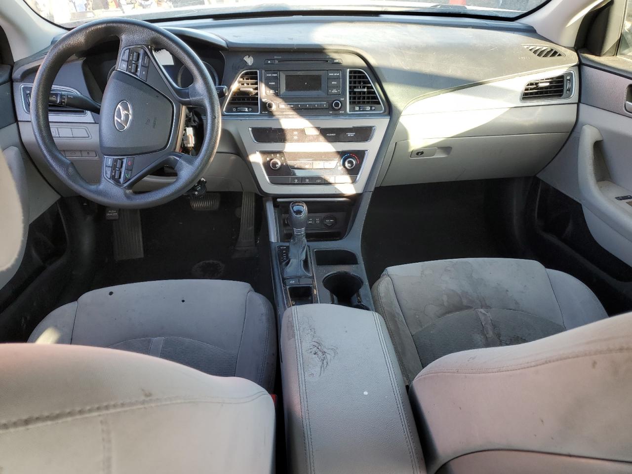 2016 Hyundai Sonata - Image 8