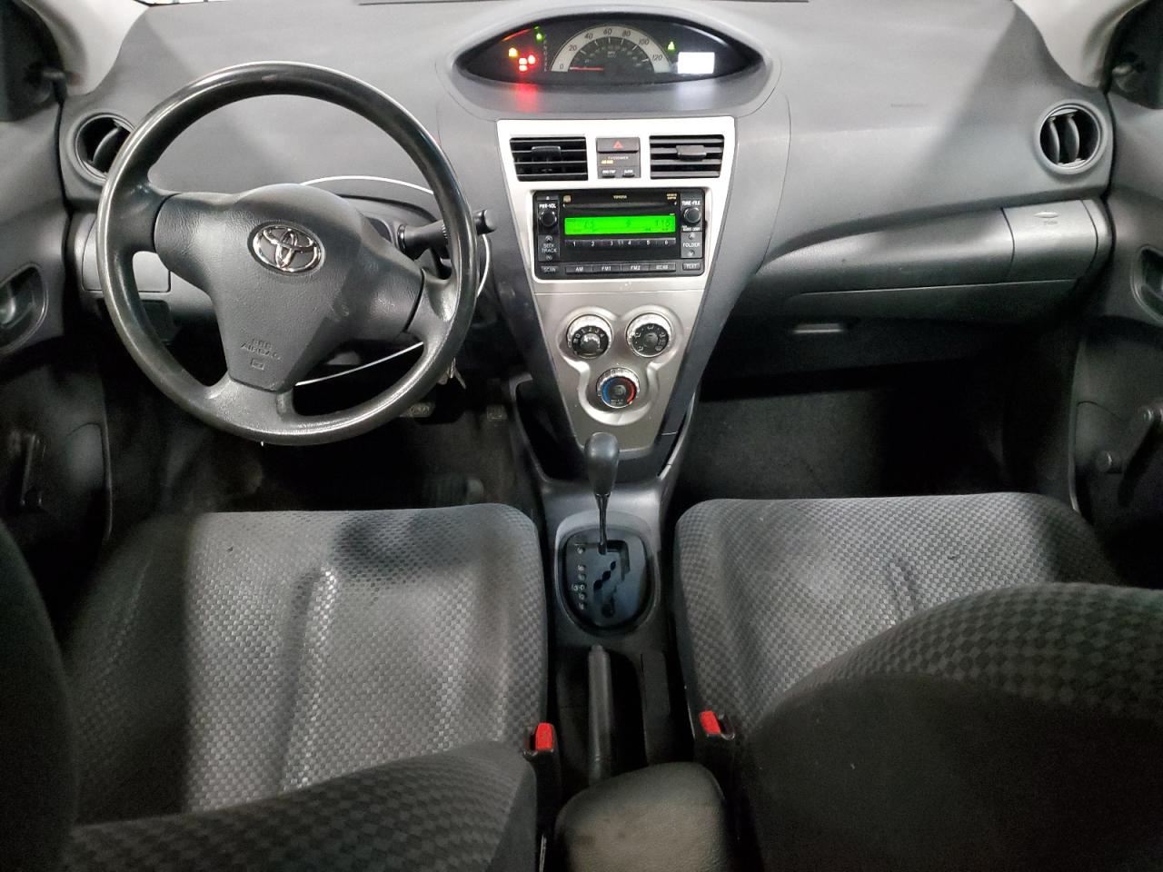 2008 Toyota Yaris - Image 8