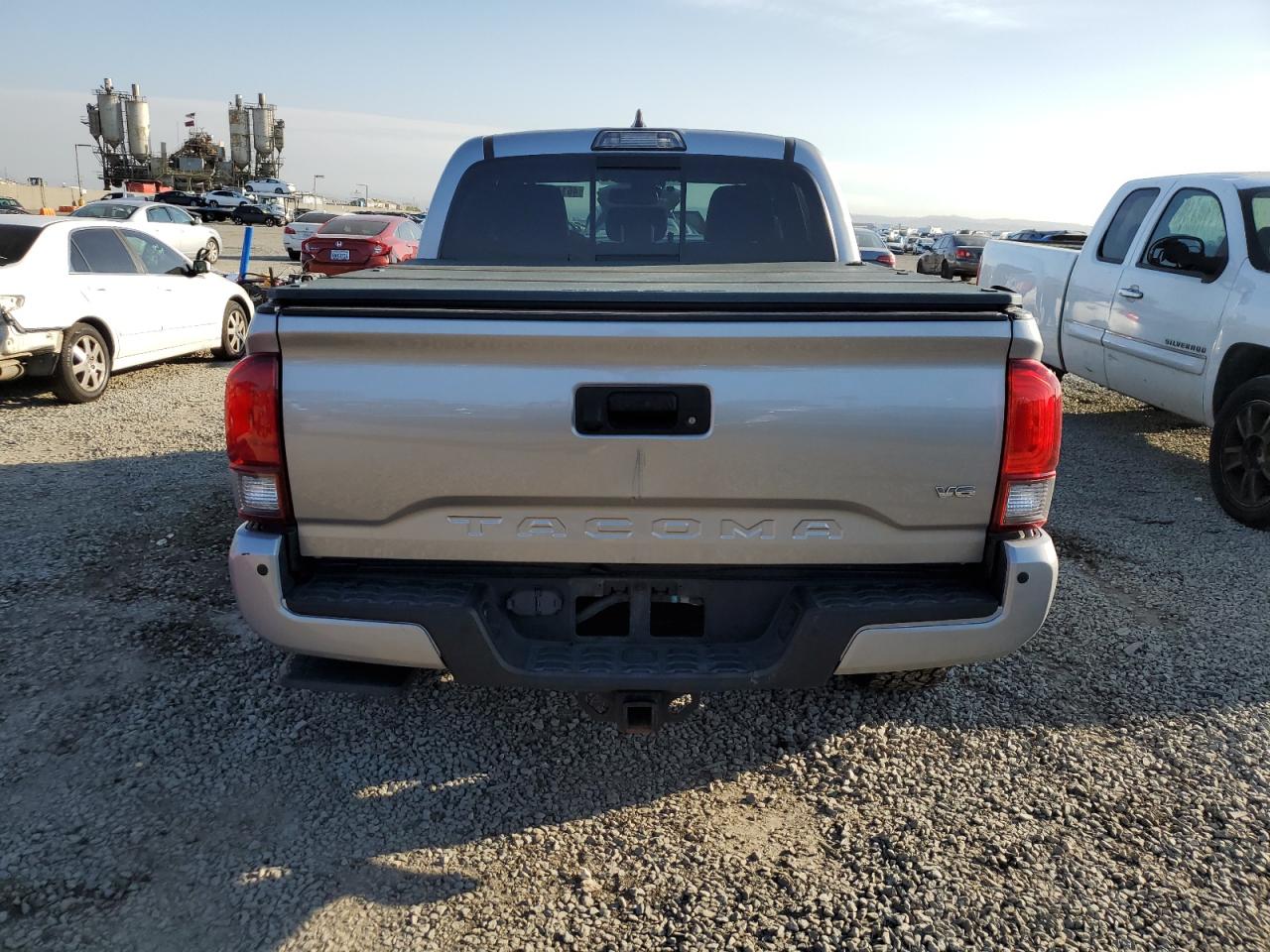 2019 Toyota Tacoma - Image 6