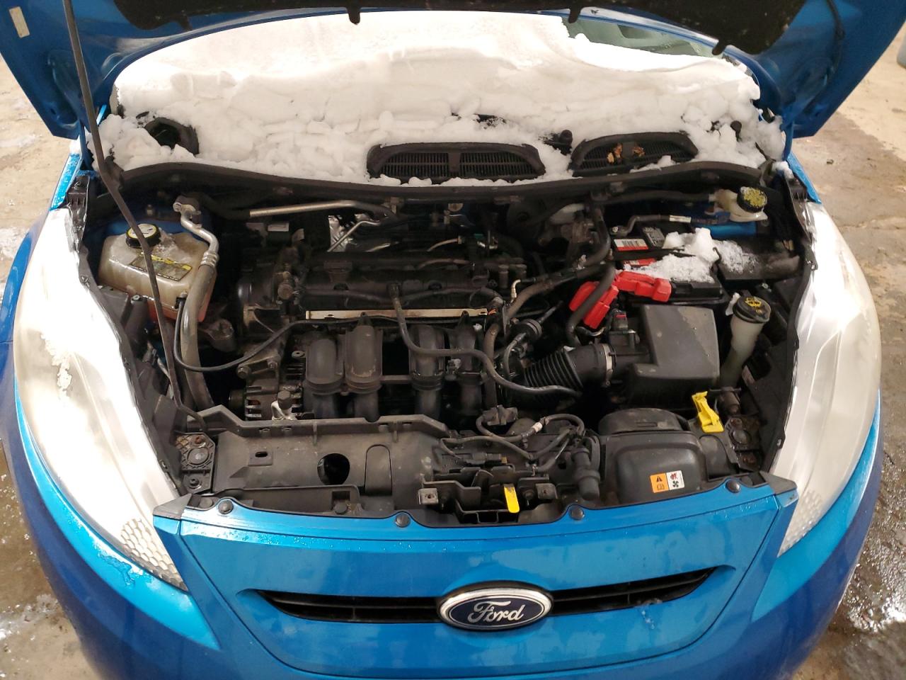 2012 Ford Fiesta - Image 11