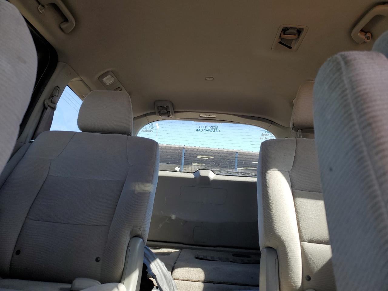 2012 Honda Odyssey - Image 10