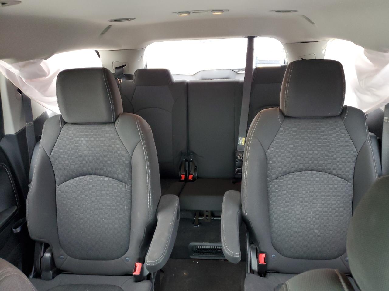 2016 Chevrolet Traverse - Image 10