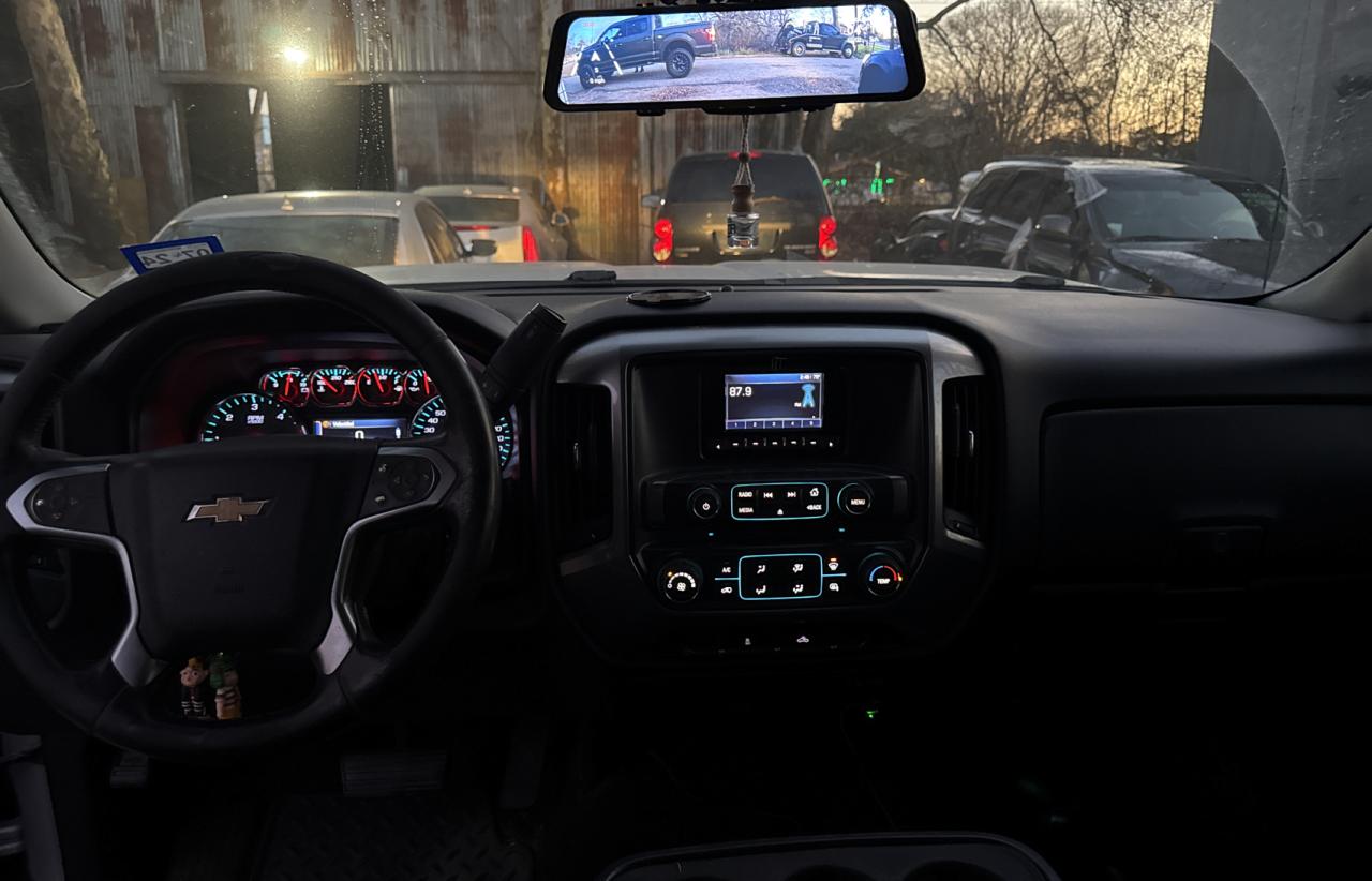 2014 Chevrolet Silverado - Image 9