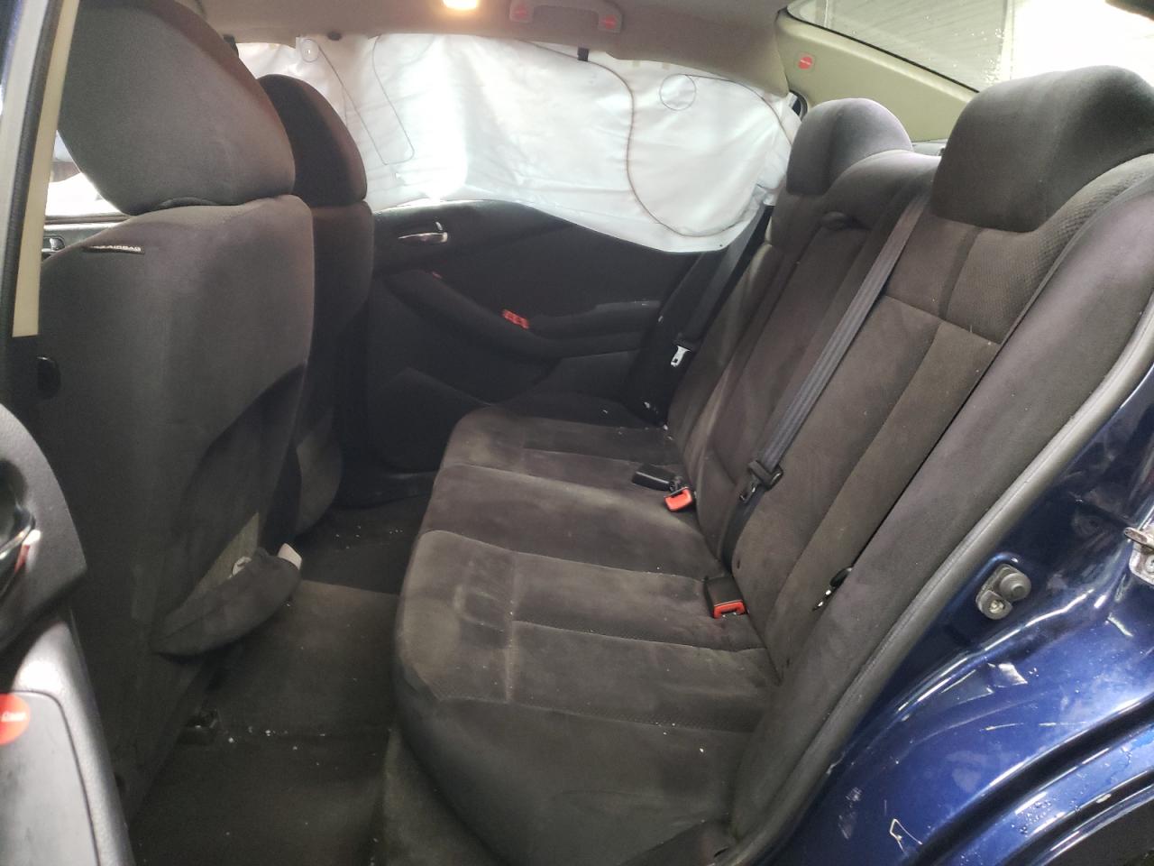 2009 Nissan Altima - Image 10