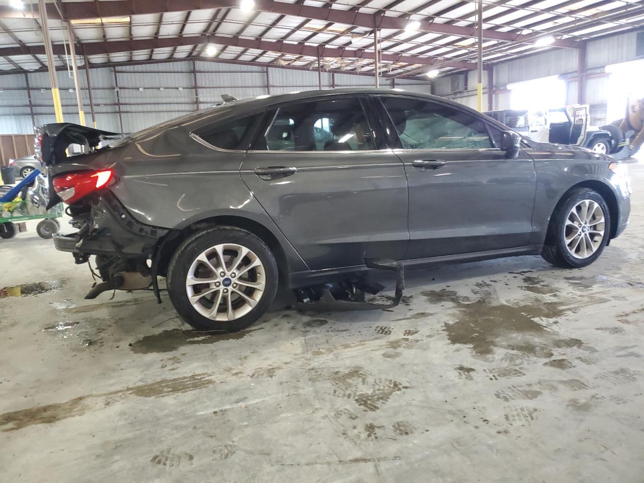 2020 Ford Fusion - Image 3