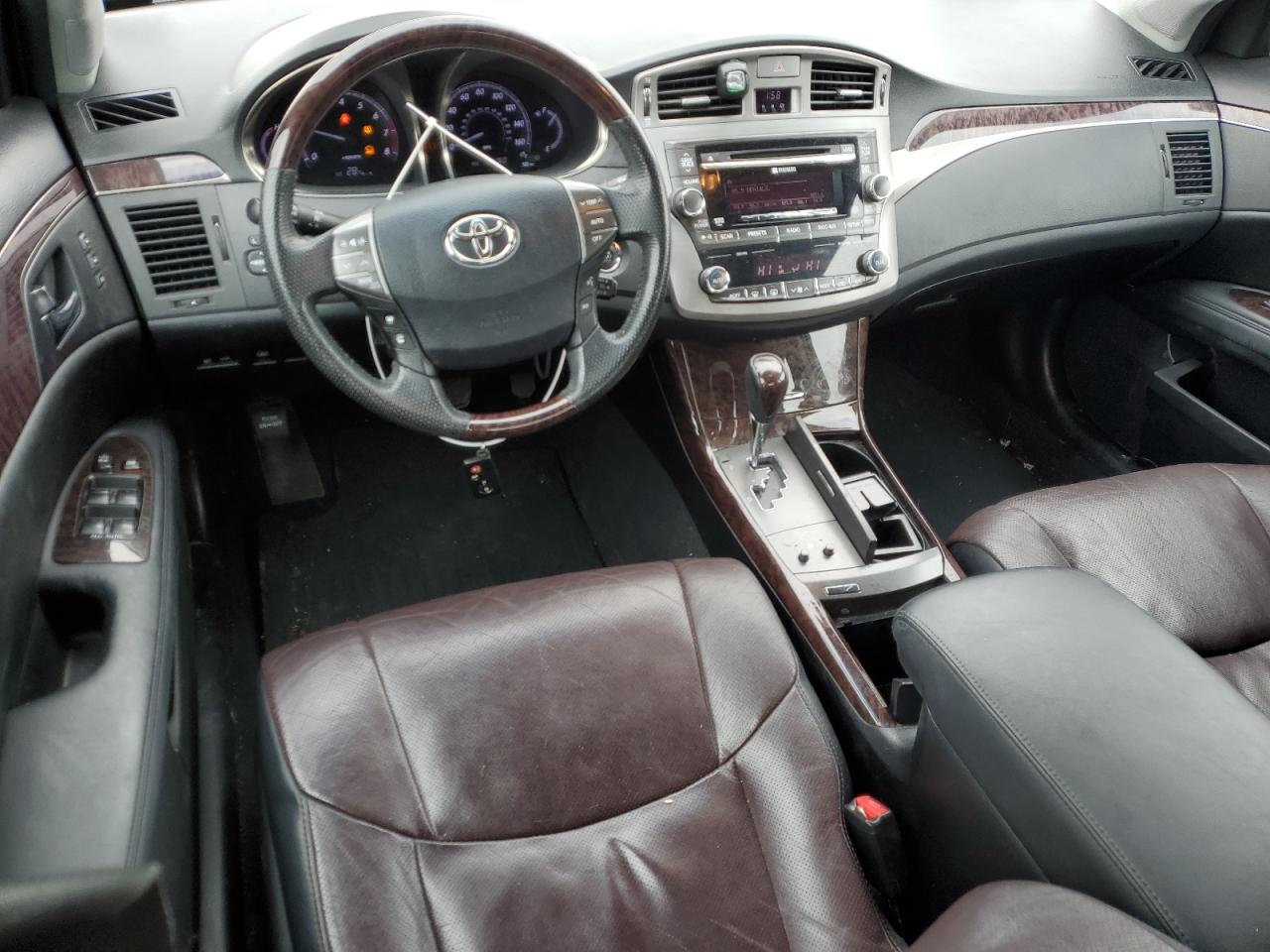 2011 Toyota Avalon - Image 8
