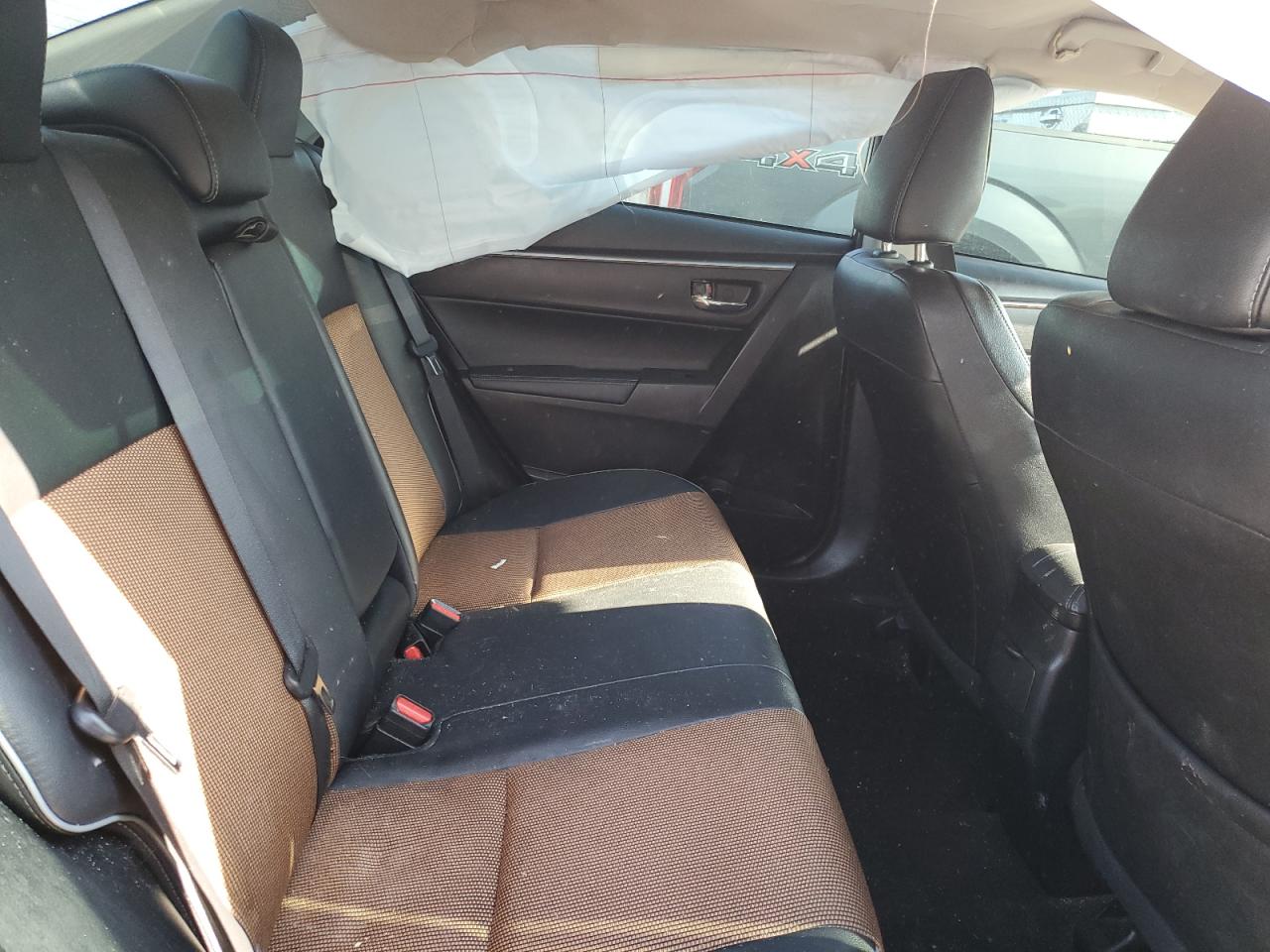 2016 Toyota Corolla - Image 11