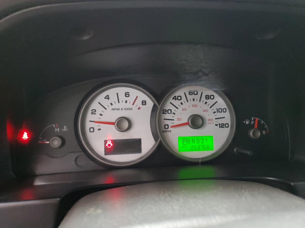 2005 Ford Escape - Image 9