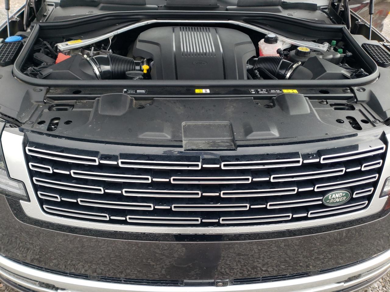 2024 Land Rover Range Rover - Image 12