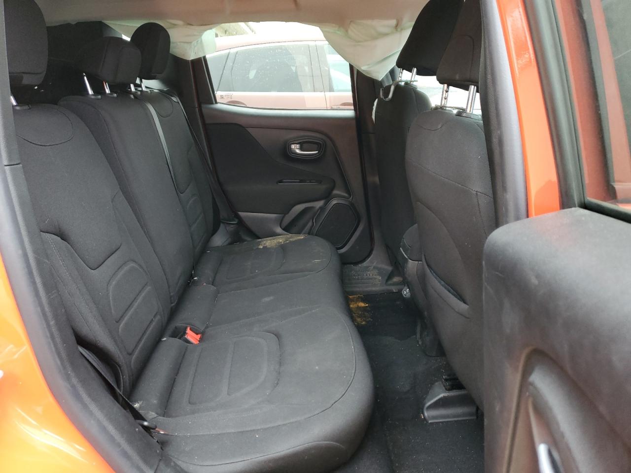 2019 Jeep Renegade - Image 10