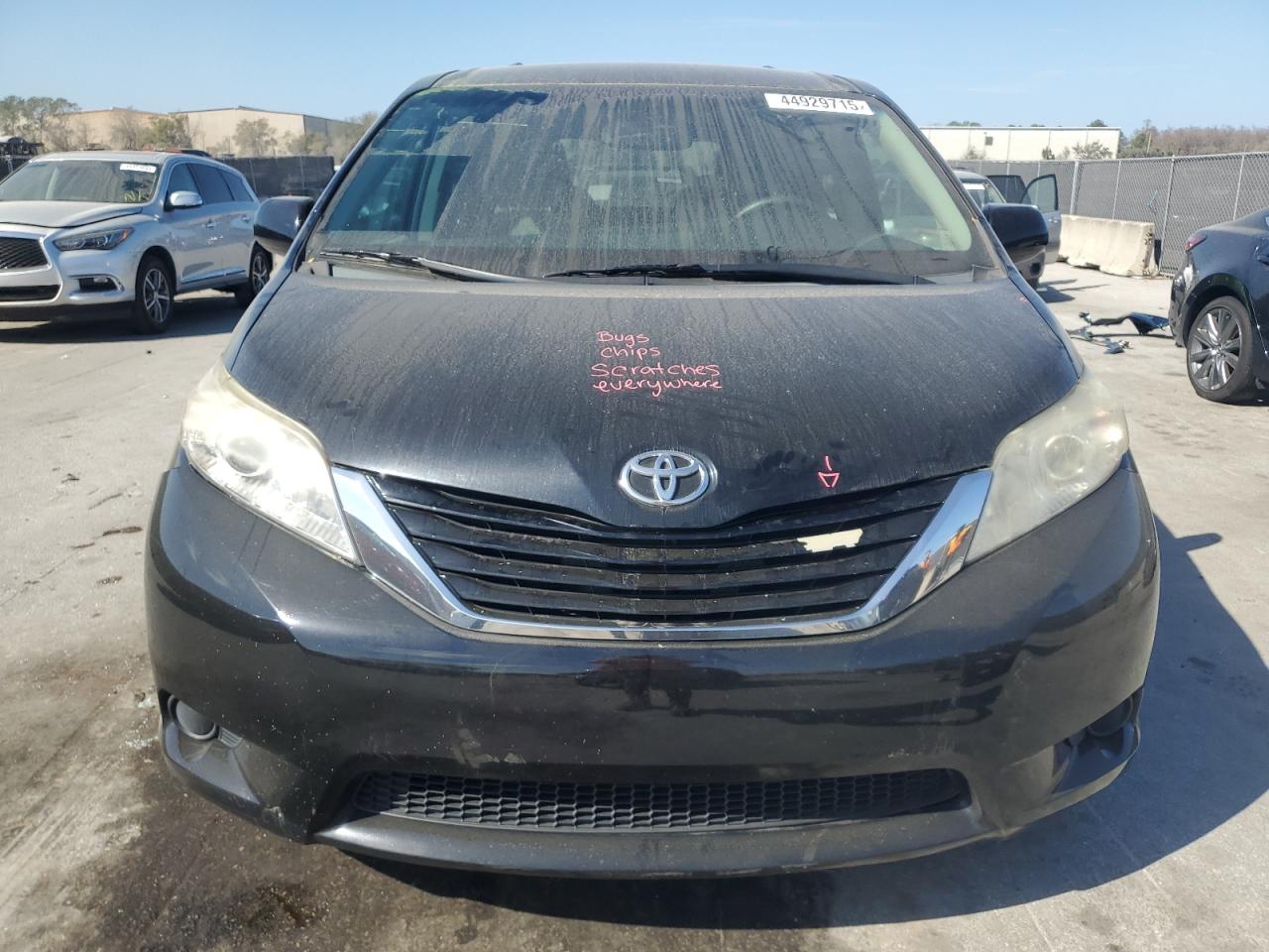 2015 Toyota Sienna - Image 5
