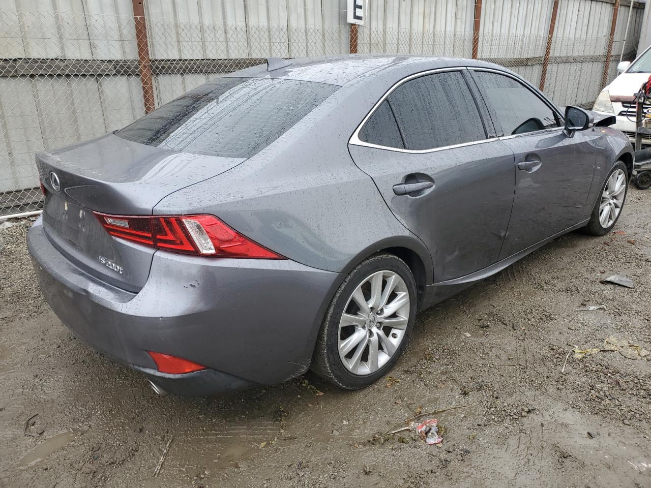 2016 Lexus IS - Image 3