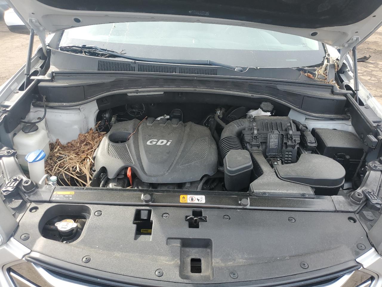 2015 Hyundai Santa Fe - Image 14
