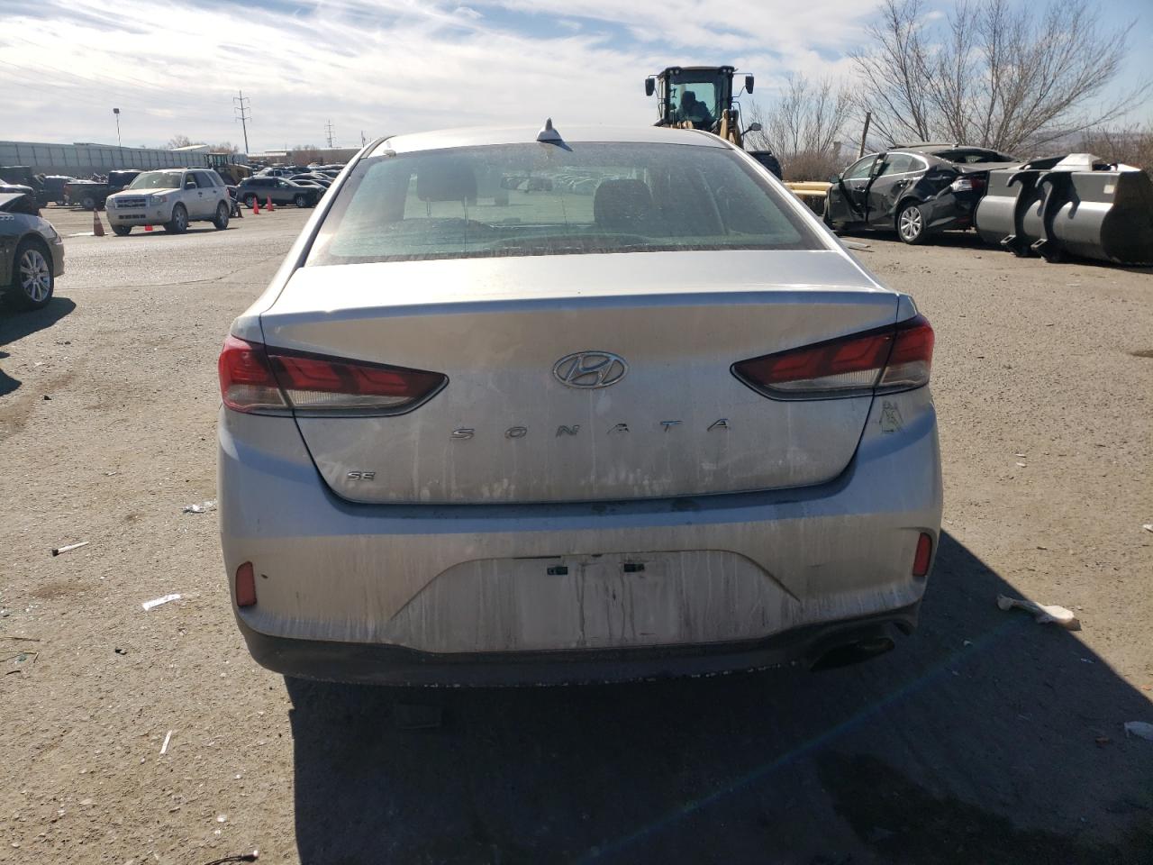 2018 Hyundai Sonata - Image 6