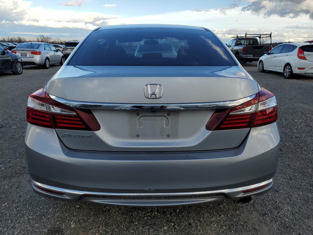2017 Honda Accord - Image 6