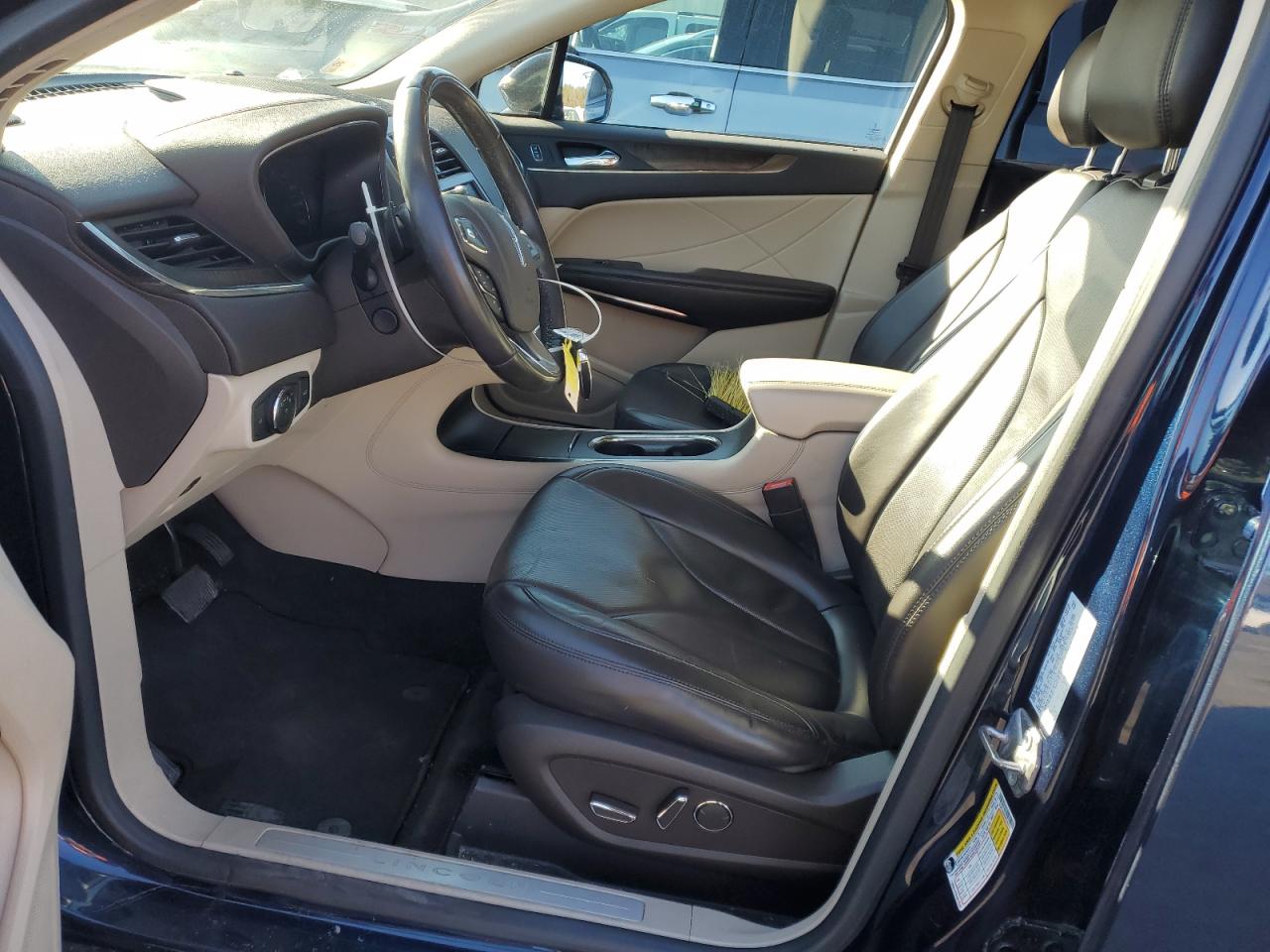 2017 Lincoln MKC - Image 7