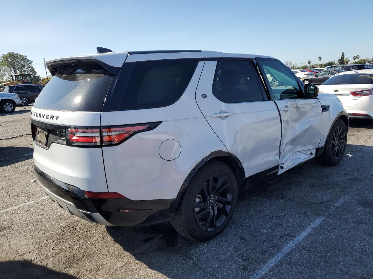 2020 Land Rover Discovery - Image 3