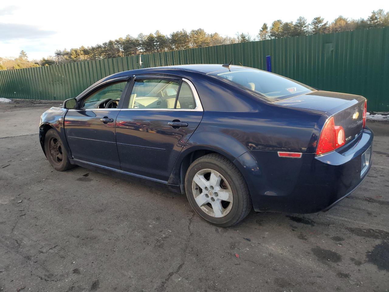 2008 Chevrolet Malibu - Image 2