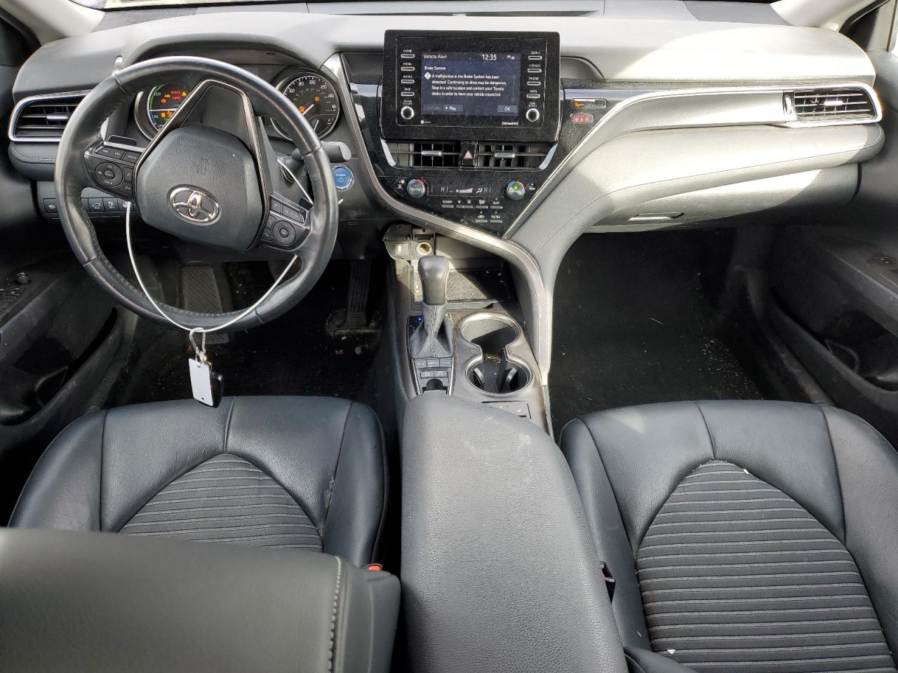 2022 Toyota Camry - Image 8