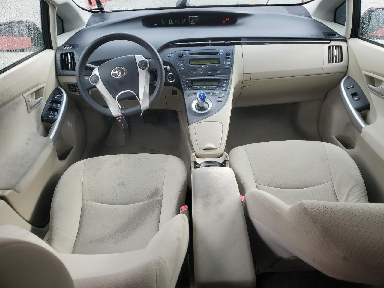 2011 Toyota Prius - Image 8