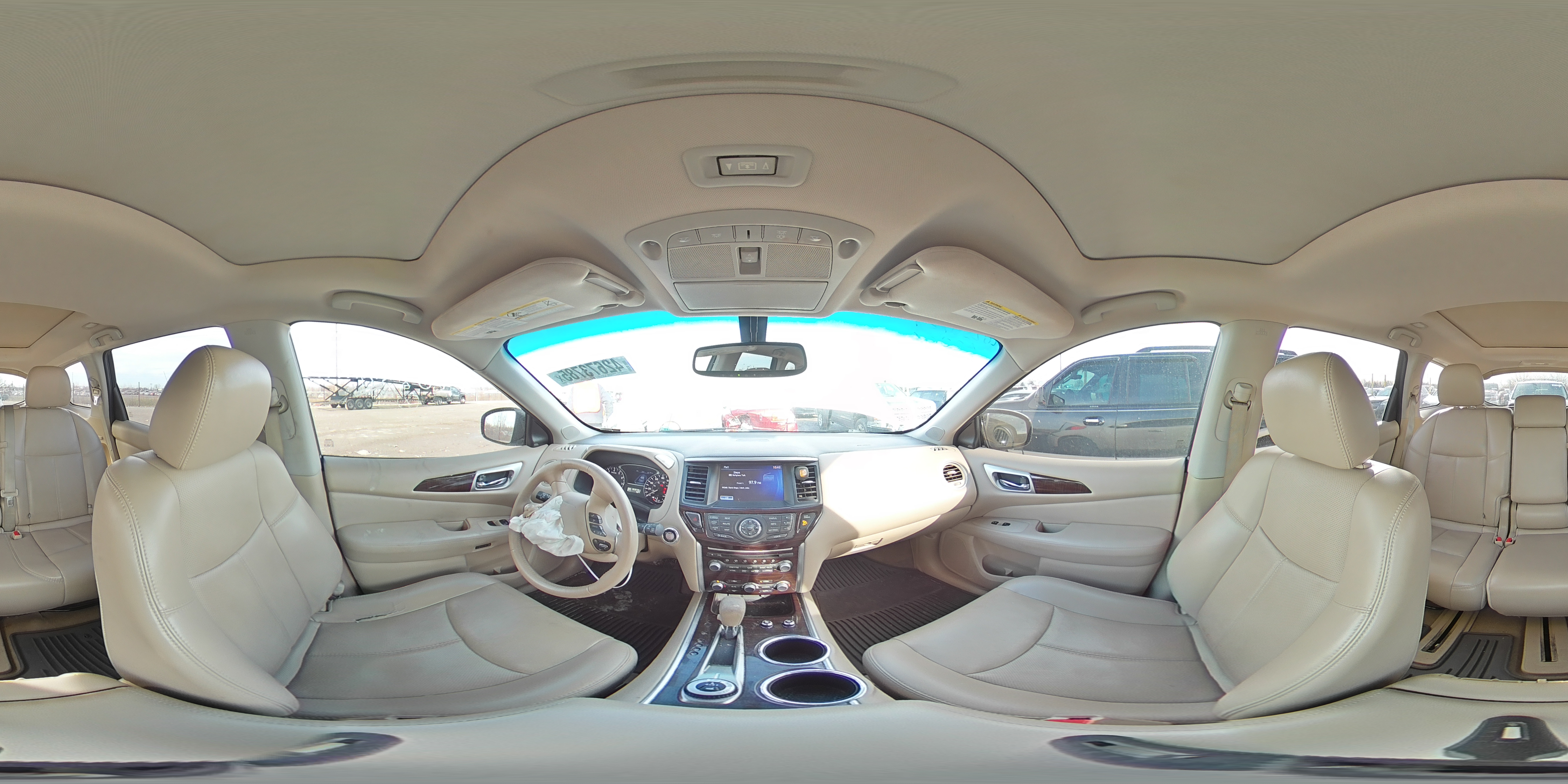 2015 Nissan Pathfinder - Image 14