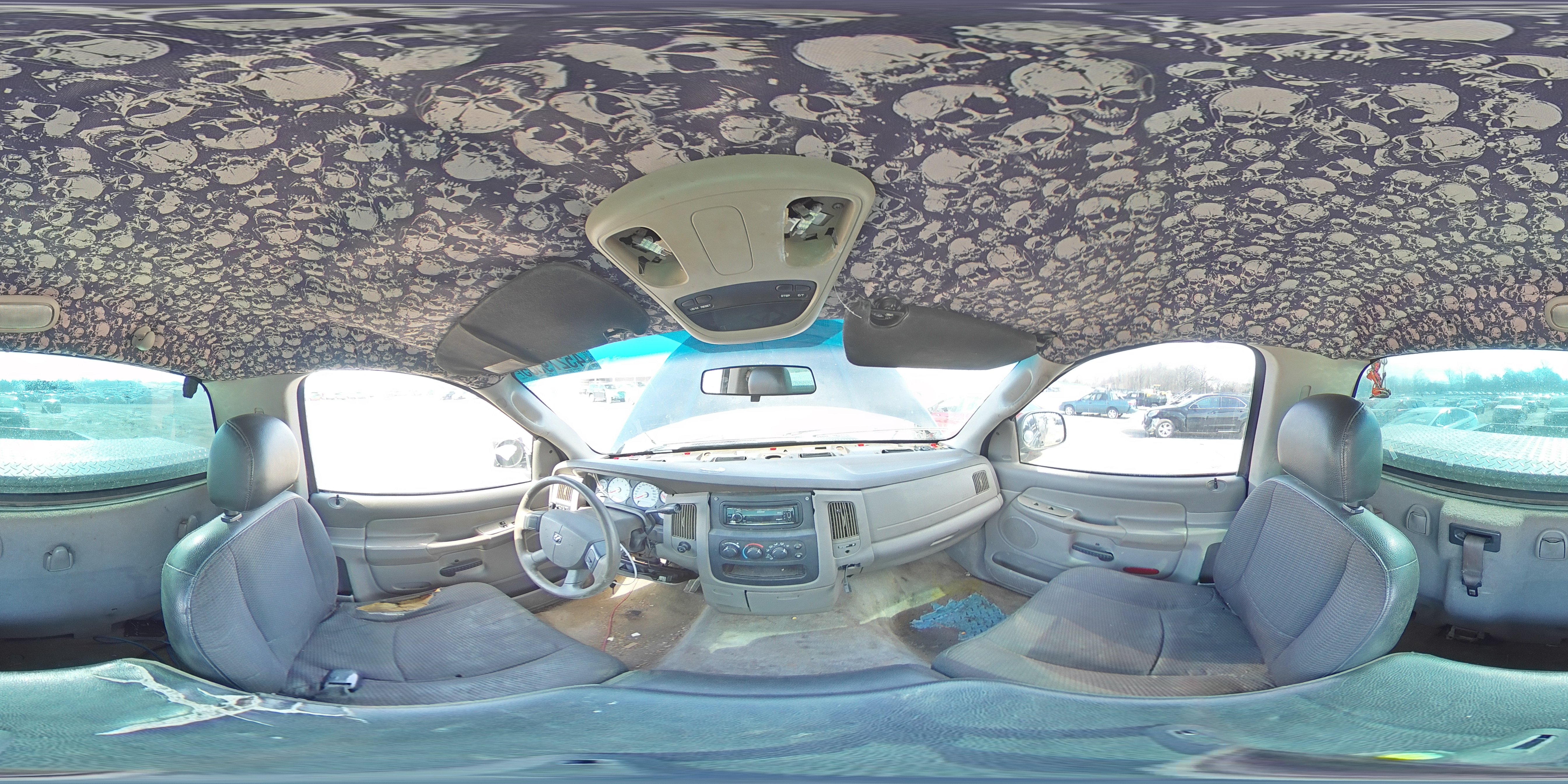 2004 Dodge RAM - Image 12