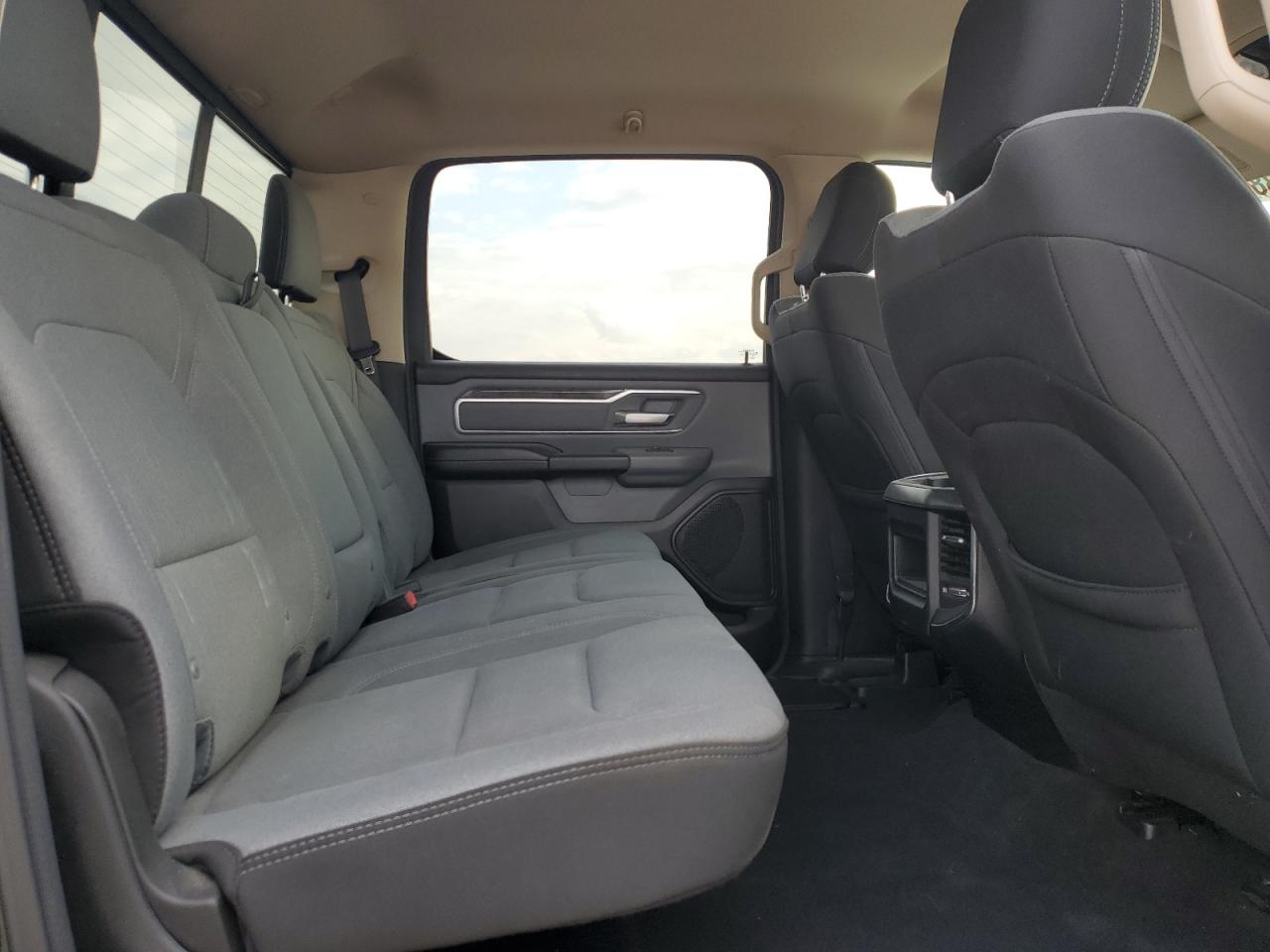 2019 RAM 1500 - Image 10