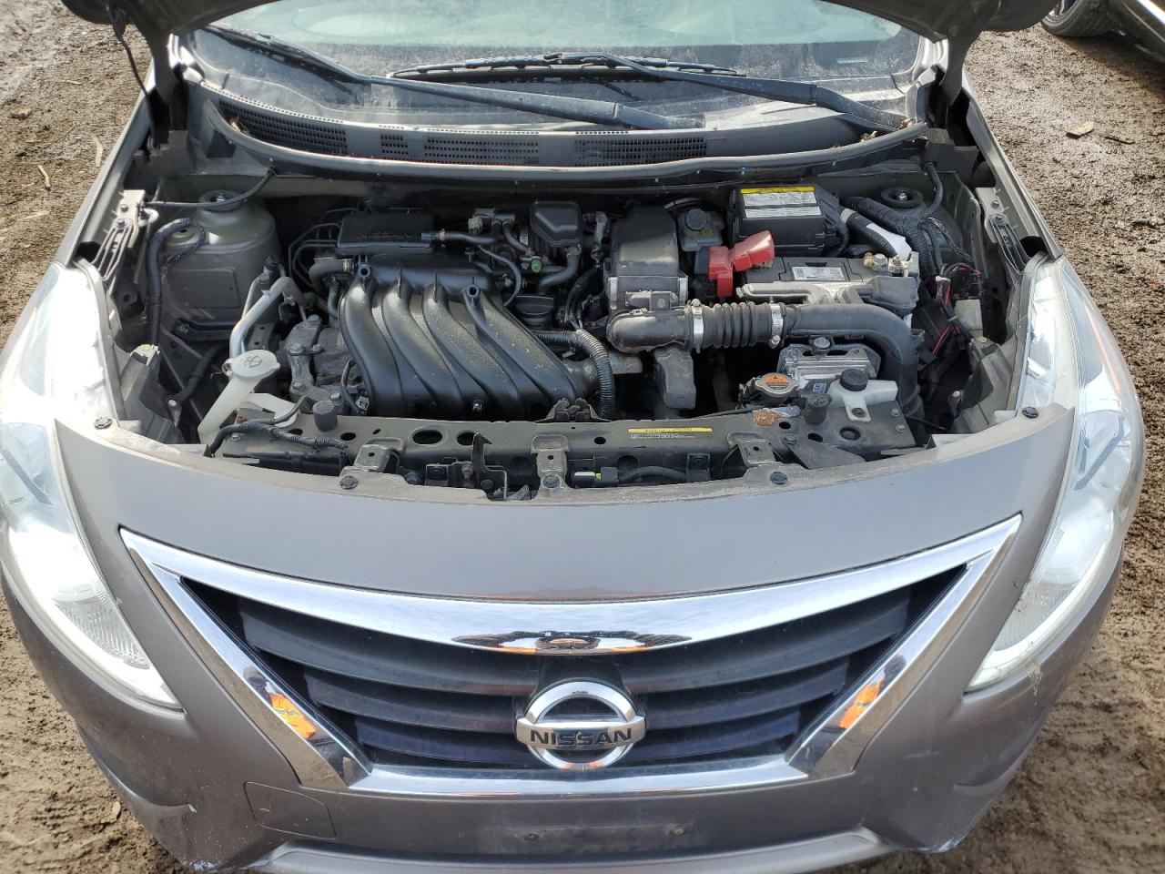 2015 Nissan Versa - Image 11