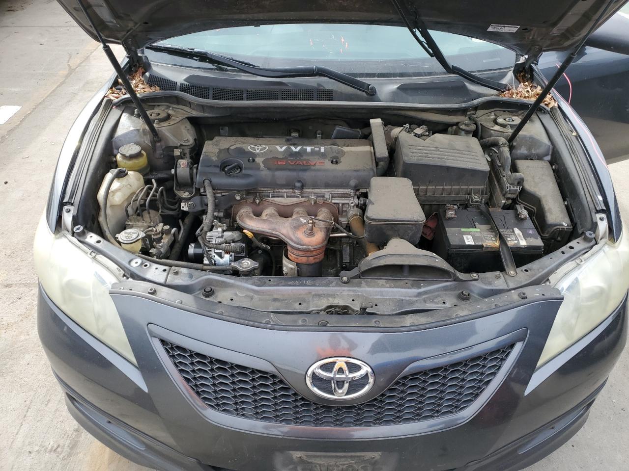 2009 Toyota Camry - Image 11