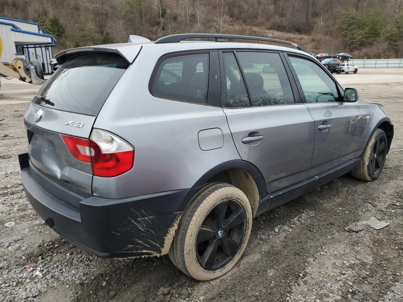 2004 BMW X3 - Image 3