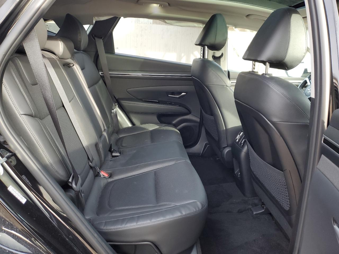 2022 Hyundai Tucson - Image 12