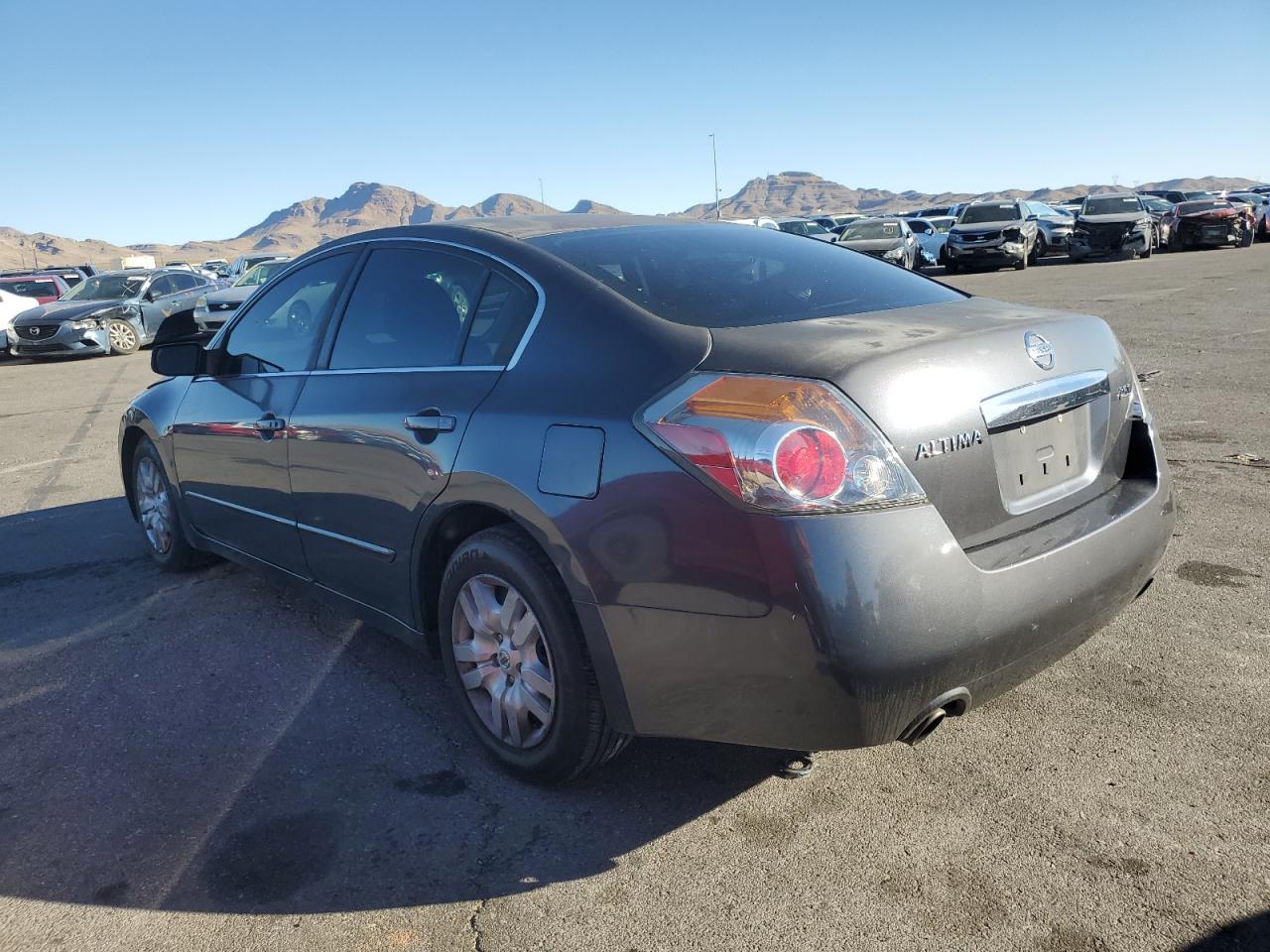 2012 Nissan Altima - Image 2