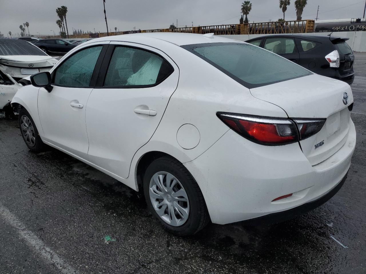 2020 Toyota Yaris - Image 2