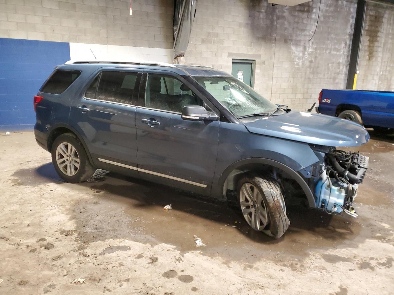 2018 Ford Explorer - Image 4