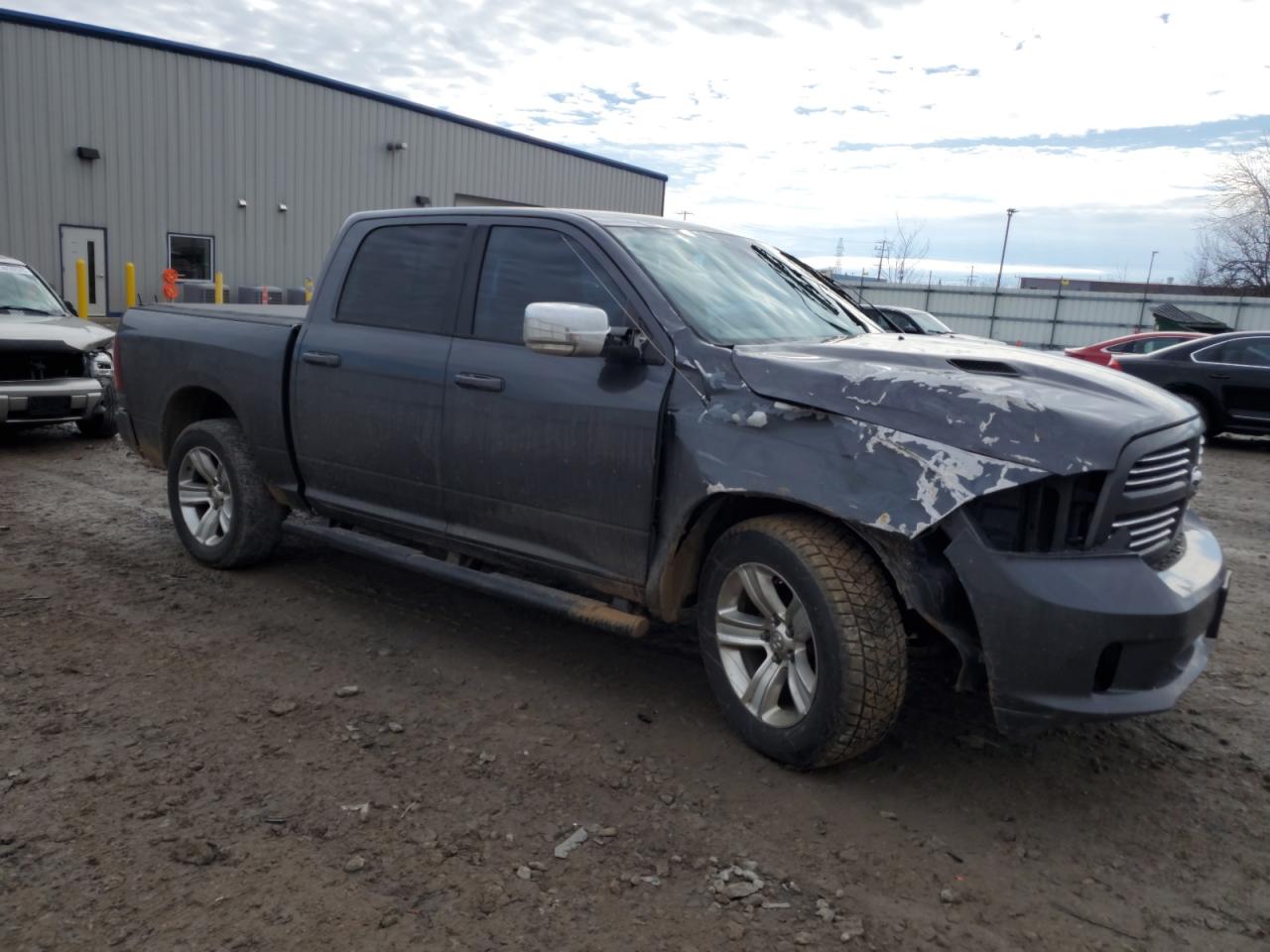 2016 RAM 1500 - Image 4