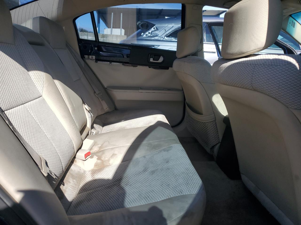 2009 Mitsubishi Galant - Image 10