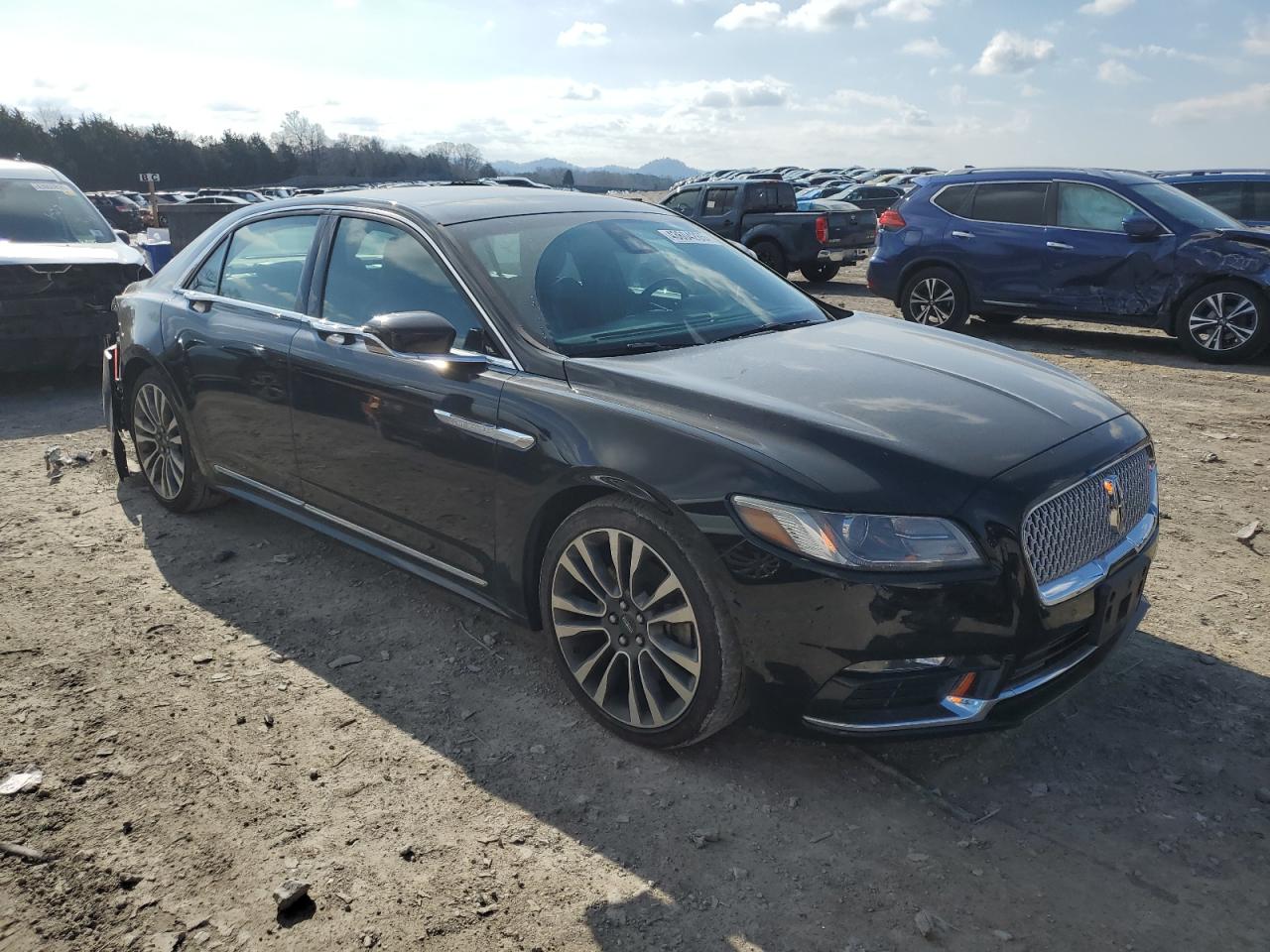 2017 Lincoln Continental - Image 4