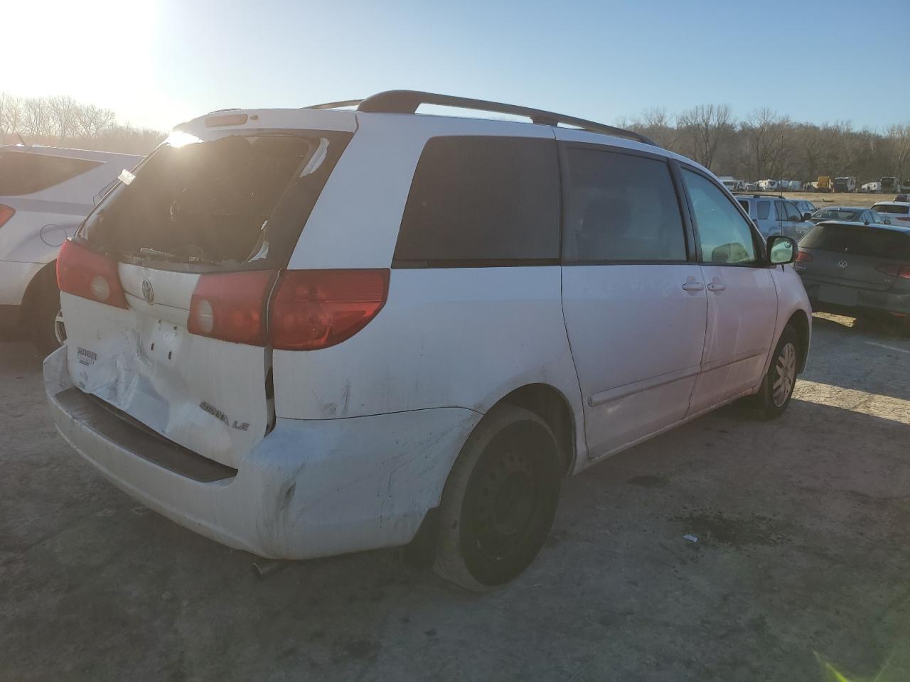 2007 Toyota Sienna - Image 3