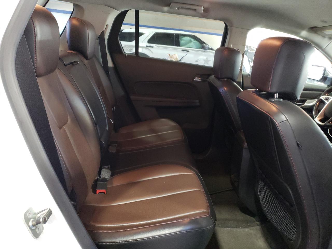 2010 GMC Terrain - Image 11