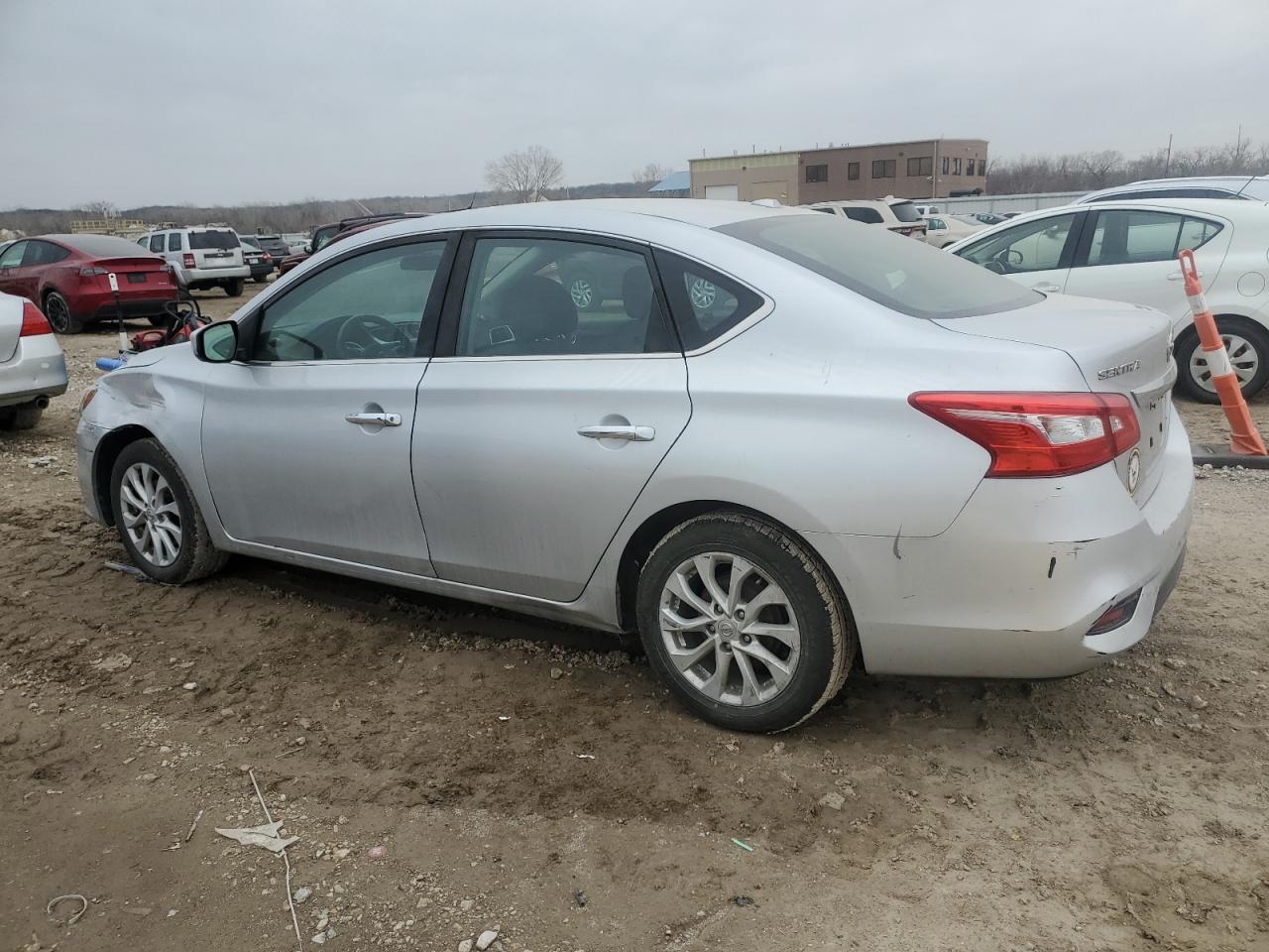 2018 Nissan Sentra - Image 2