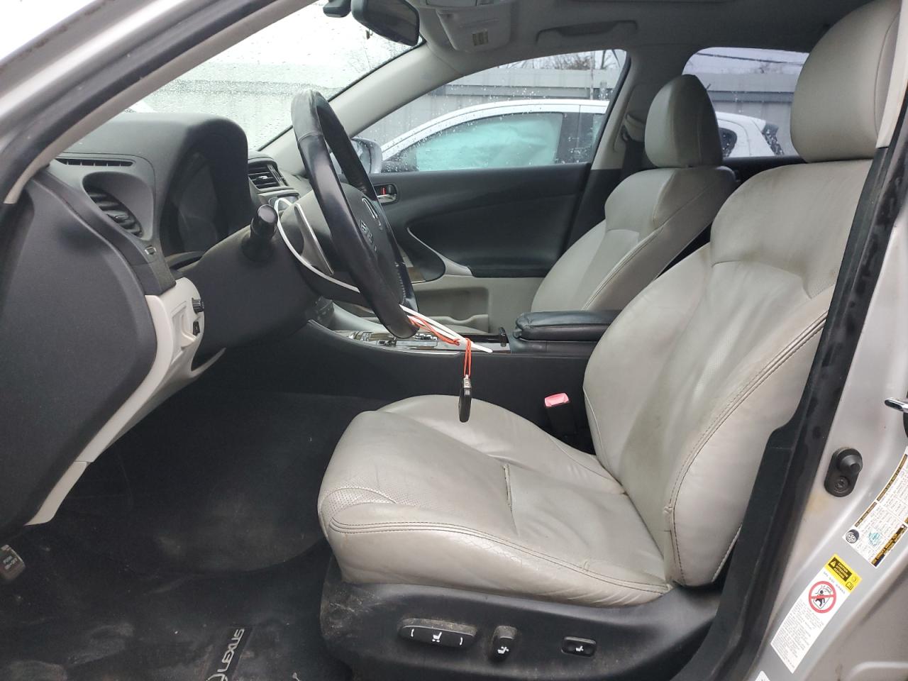 2009 Lexus IS - Image 7