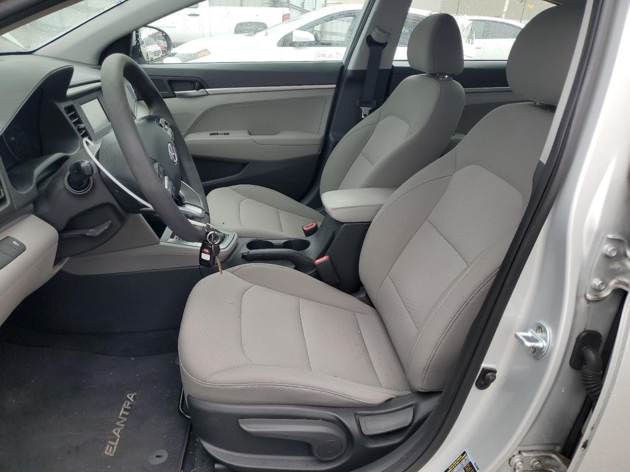 2019 Hyundai Elantra - Image 7