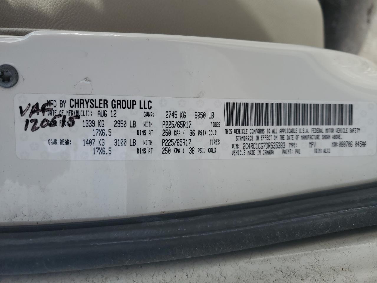 2013 Chrysler Town & Country - Image 15