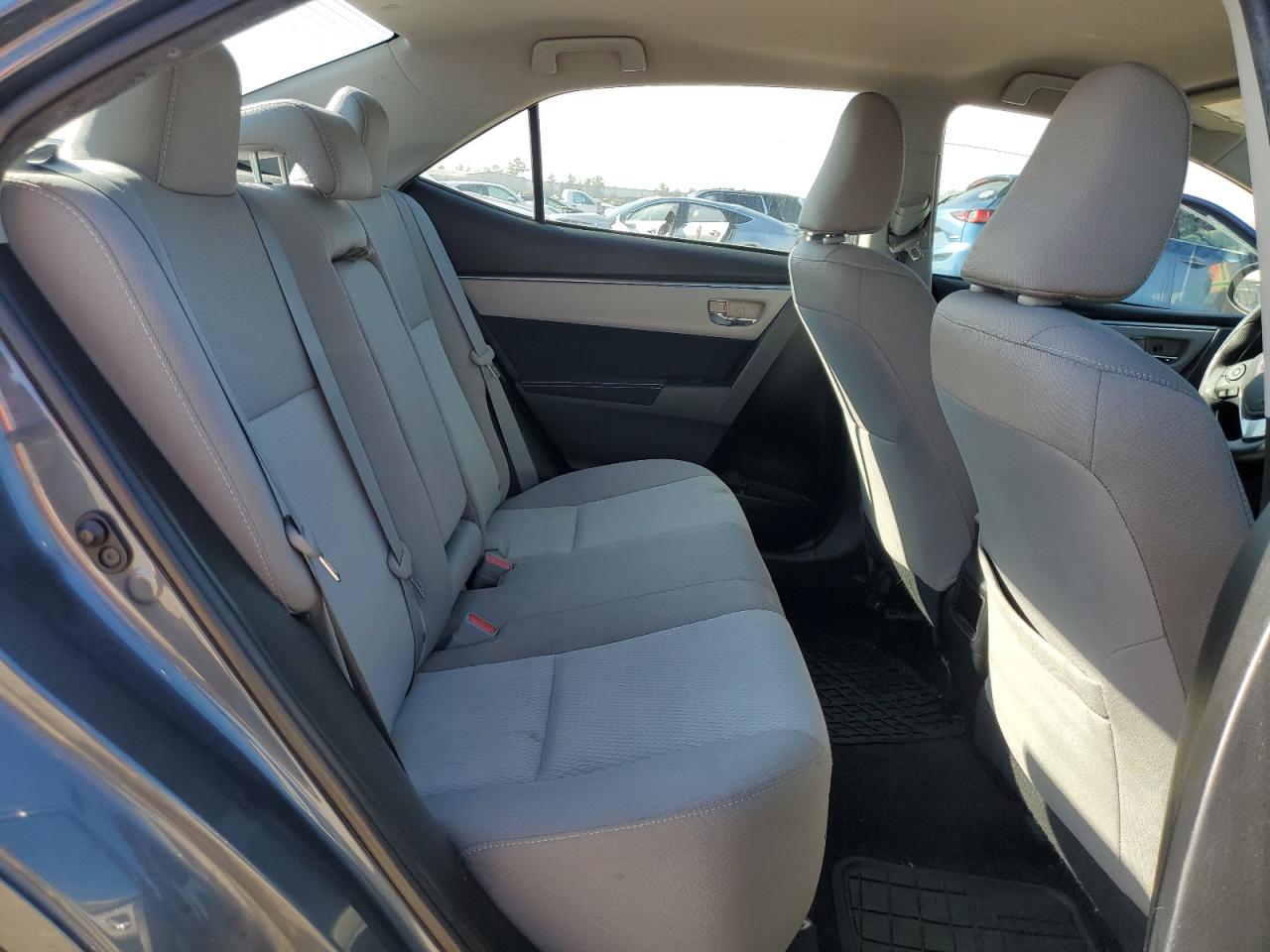 2015 Toyota Corolla - Image 10