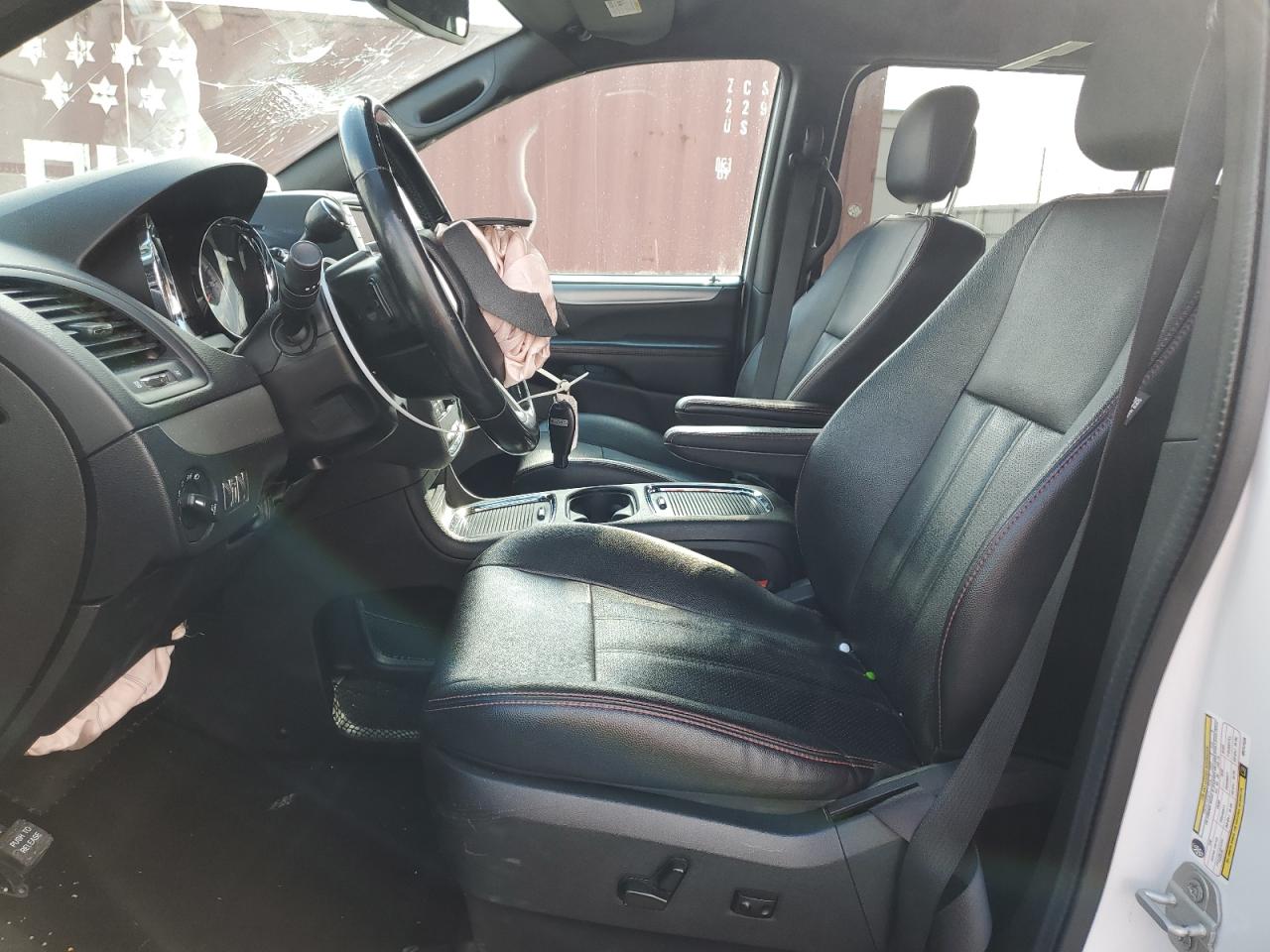2019 Dodge Caravan - Image 7