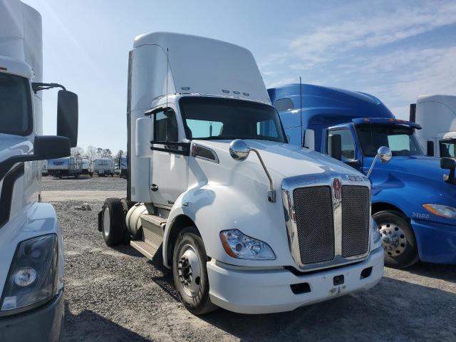 2013 Kenworth Construction T680