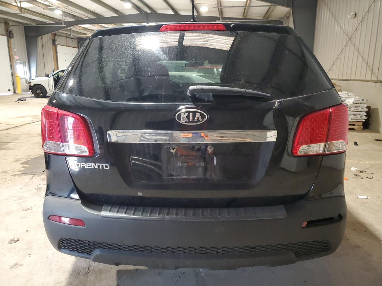 2011 Kia Sorento - Image 6