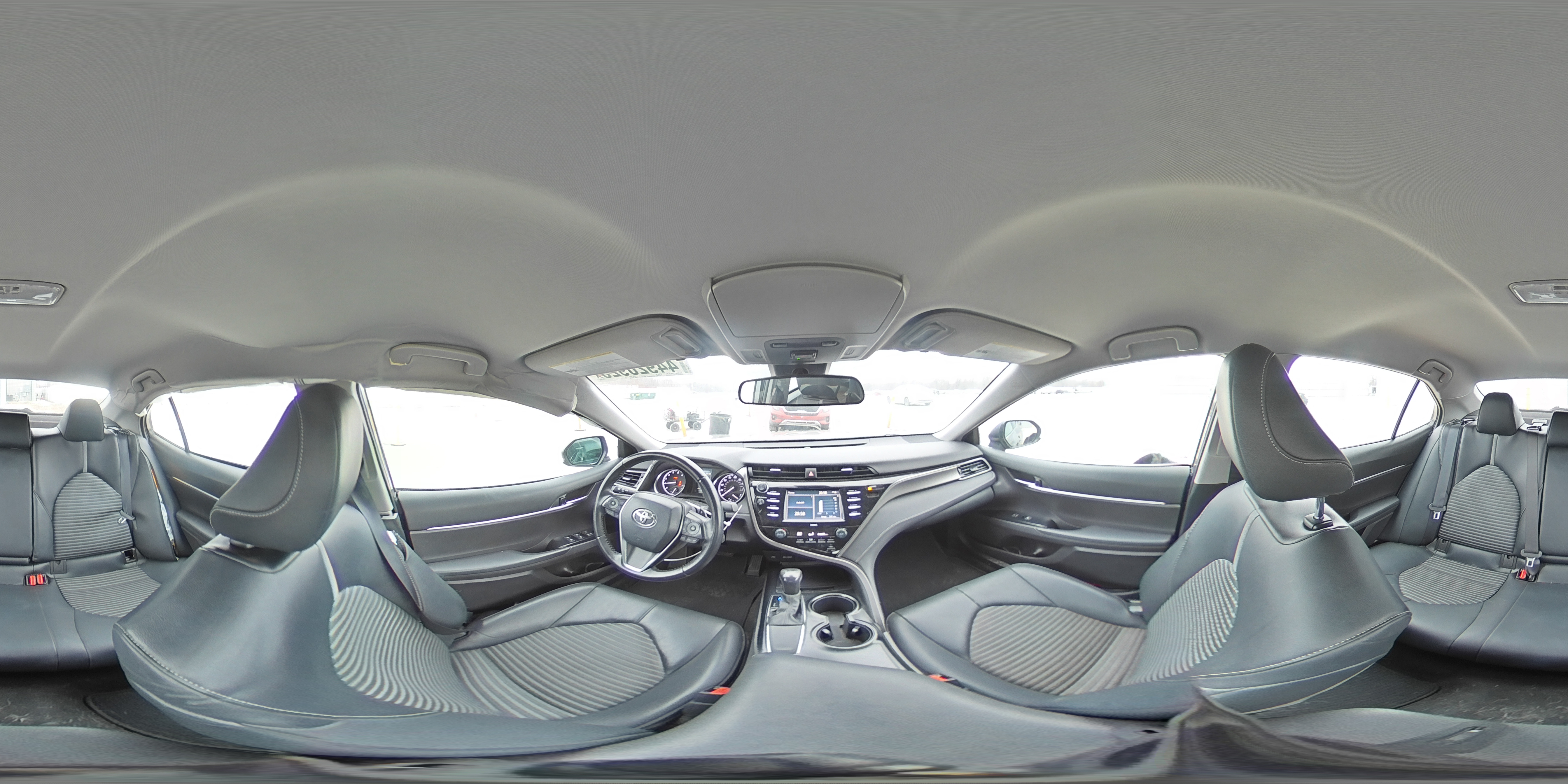 2020 Toyota Camry - Image 13
