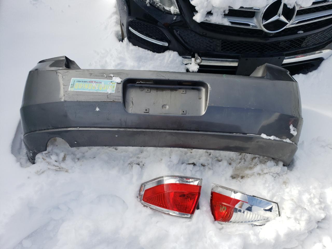 2010 Ford Focus - Image 12